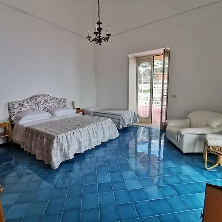 Casa Tramonto Rosso, Apartmán Positano